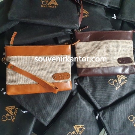 pouch kulit kombinasi wol