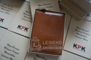 Souvenir Binder Kulit Asli KPK Souvenir Binder Kulit Asli KPK