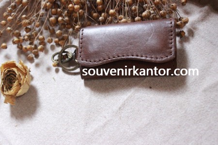 key chain kulit souvenir