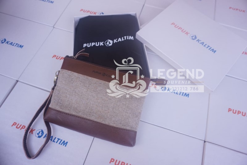 souvenir unik di depok