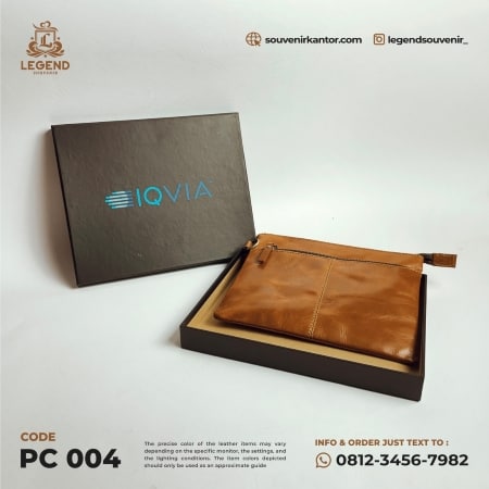 pilih souvenir clutch kulit