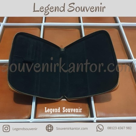 bagian dalam binder kulit