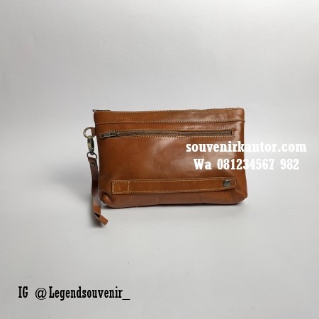 inspriasi souvenir kantor clutch pria dan wanita