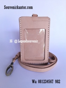 jual souvenir kantor di solo name tag kulit