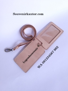 Paket Souvenir Gathering Akhir Tahun Karyawan Card Holder Block Note dan Keychain