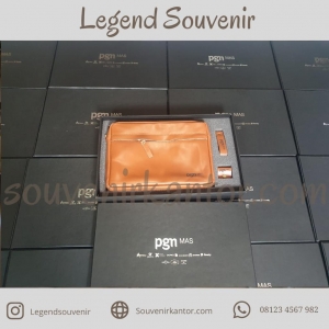 pengadaan barang souvenir kantor seminar kit