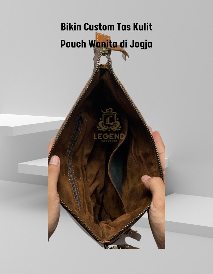 detil tas pouch wanita bahan kulit asli